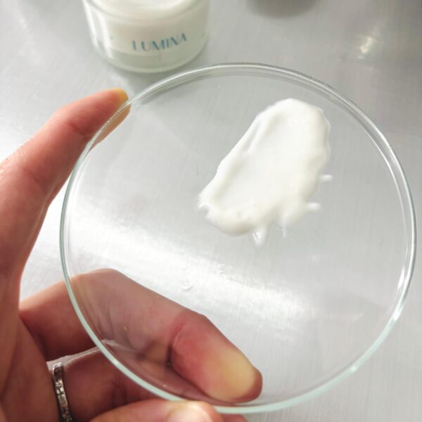 Lumina - Crema hidratante facial - Imagen 2